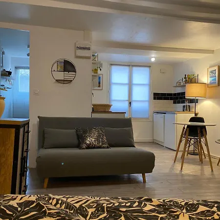 Chez Shirley Apartment